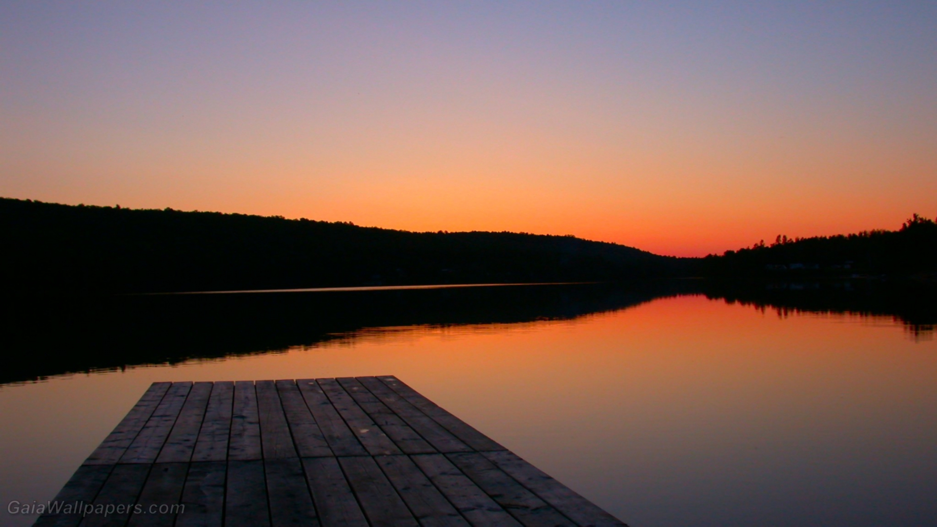 Calm lake after sunset - Free desktop wallpapers