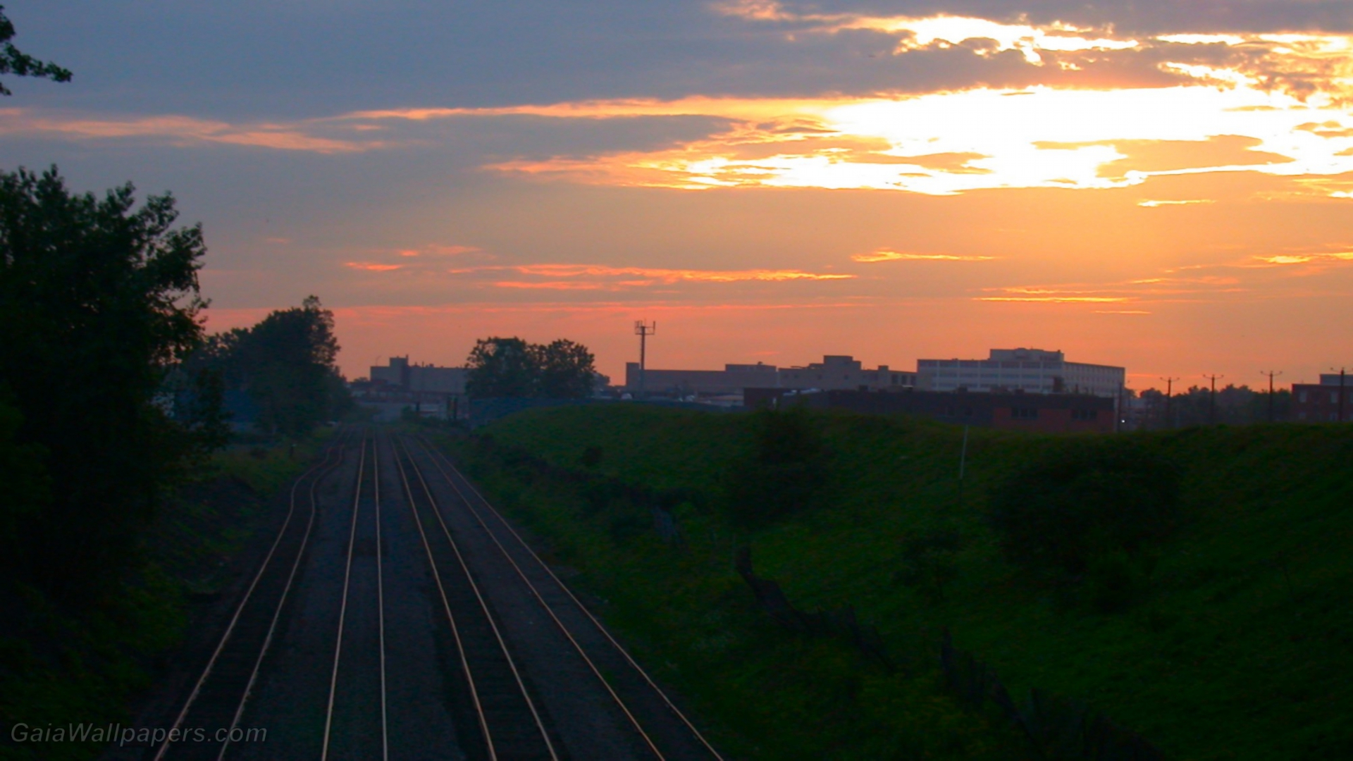 Sunset over the railroads - Free desktop wallpapers