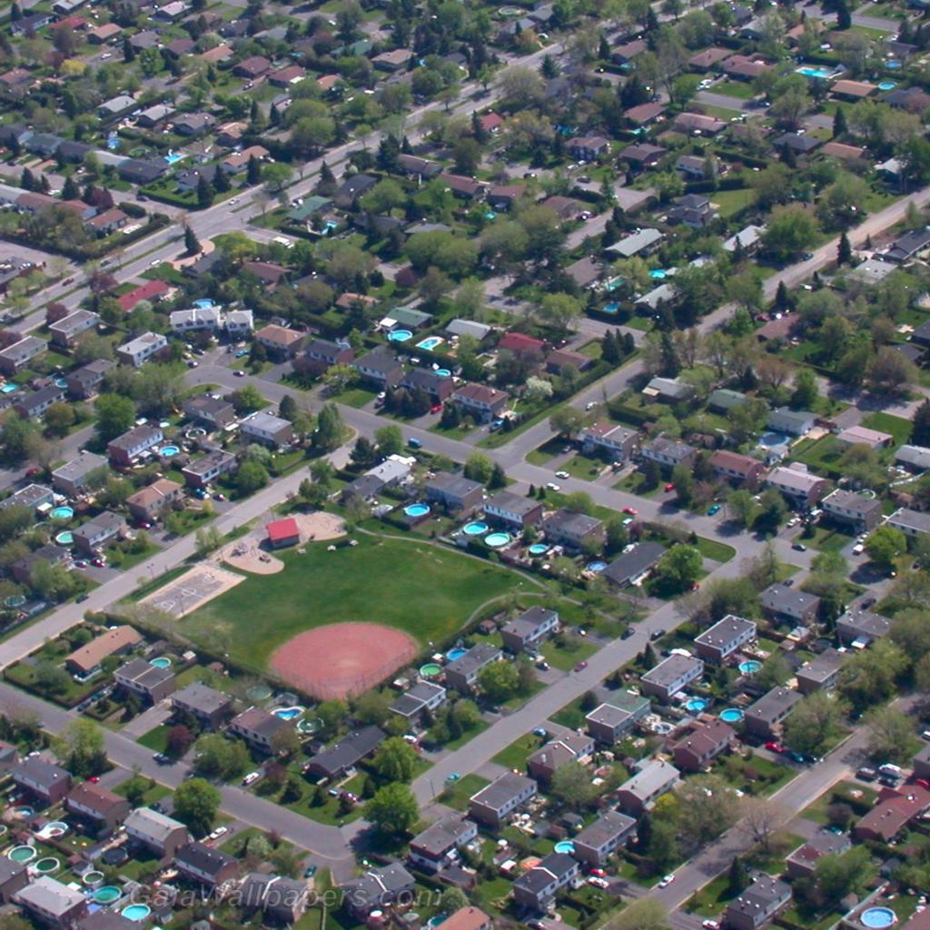 Aerial view of the suburbs of Montreal - Free desktop wallpapers