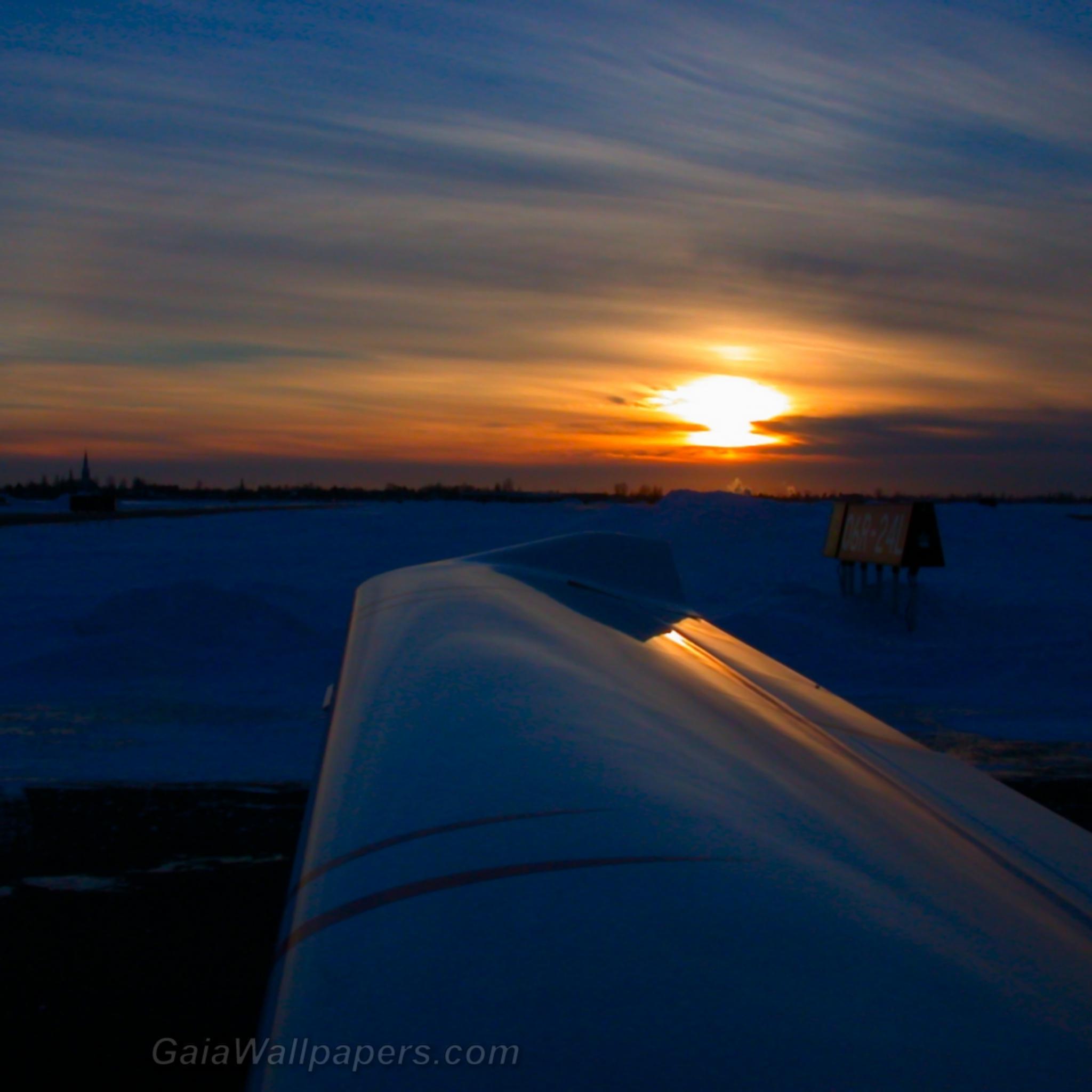 Coucher de soleil d'hiver après un tour d'avion - Fonds d'écran gratuits