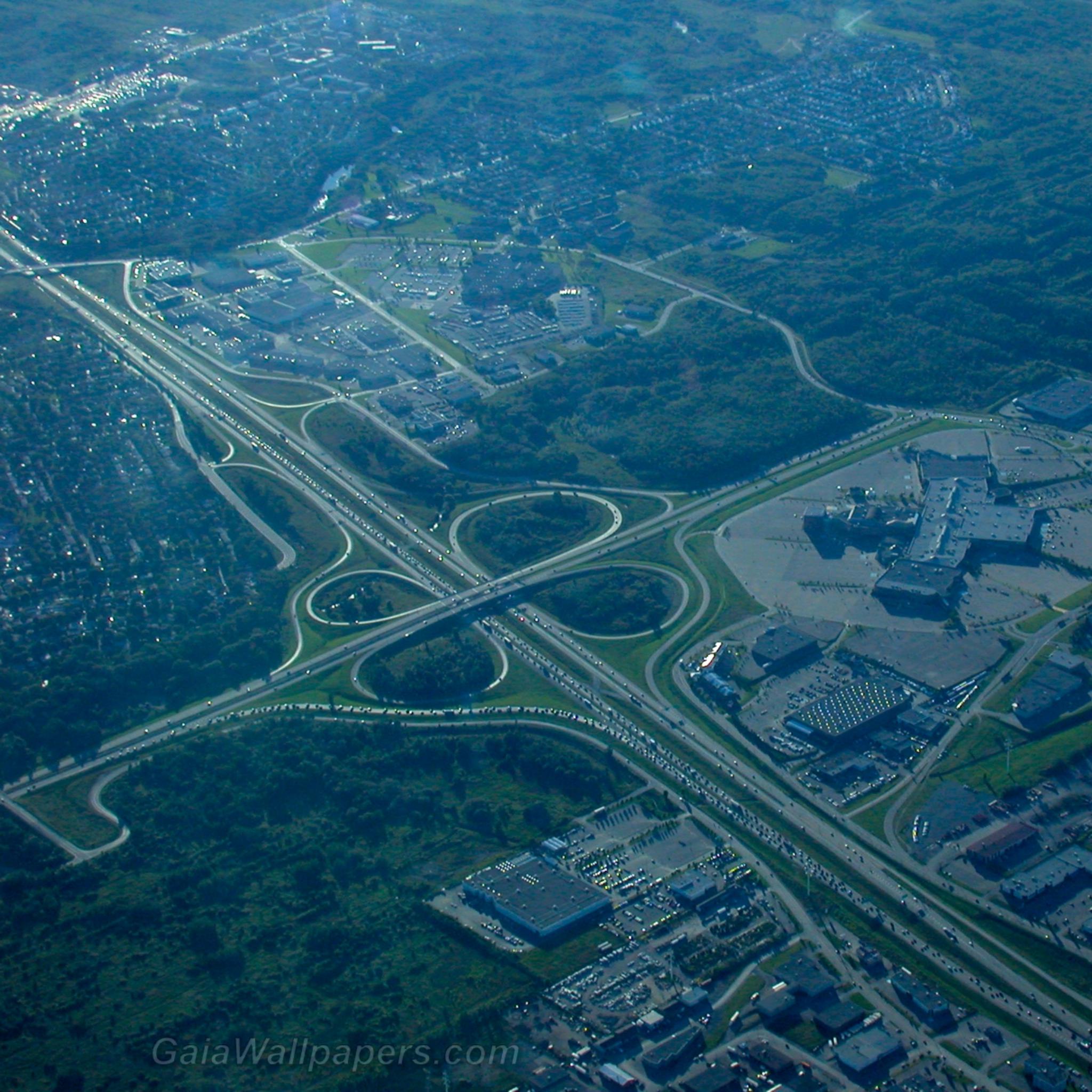 Félix-Leclerc highway city seen from an airplane - Free desktop wallpapers