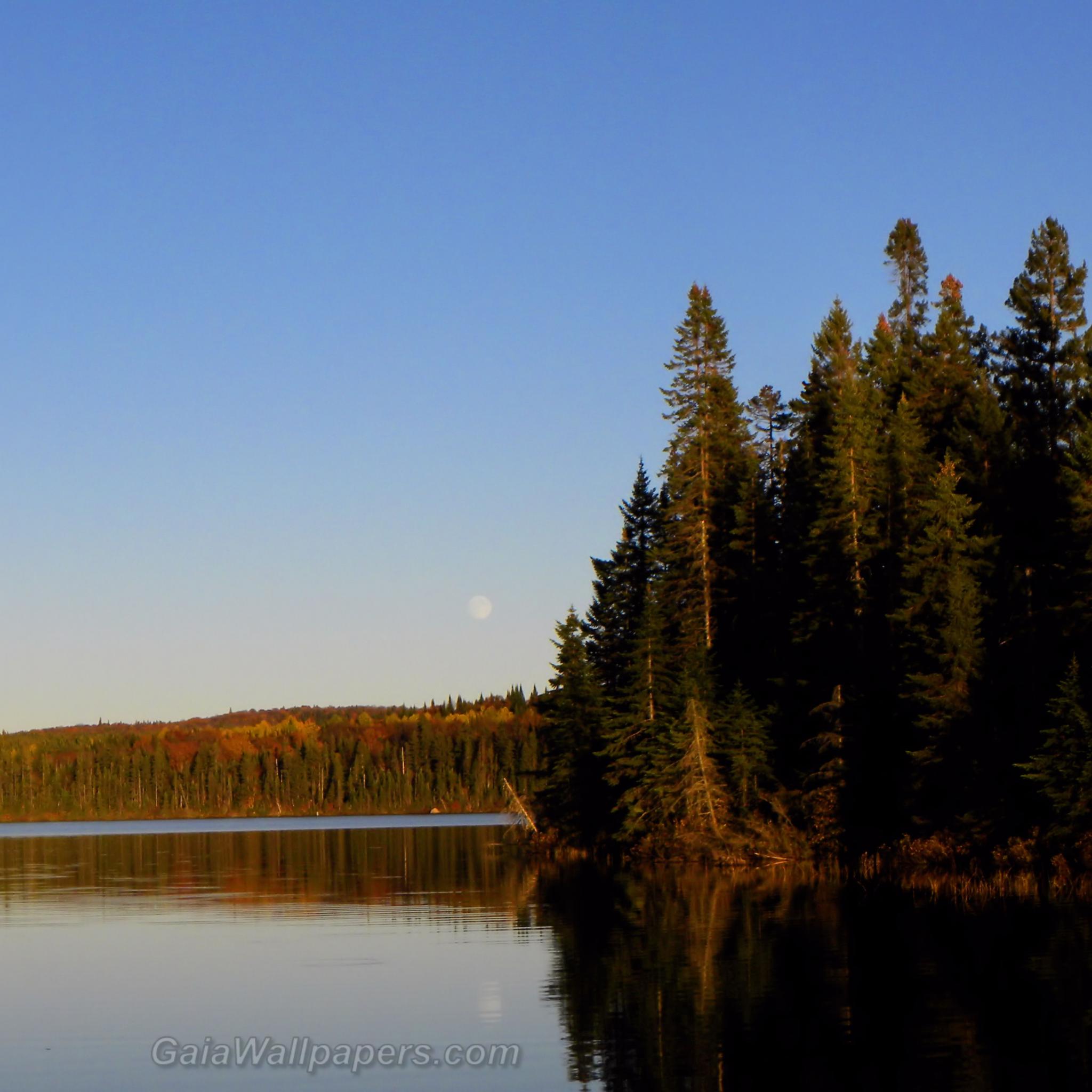 Lake Cinq Doigts at the end of the day - Free desktop wallpapers
