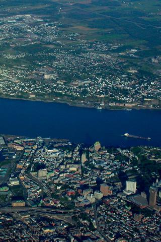 Quebec city seen from the air - Free desktop wallpapers