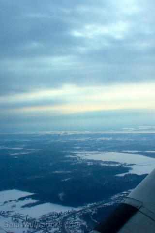 Sorel-Tracy dans l'horizon vu d'un Cessna au cours de l'hiver - Fonds d'écran gratuits