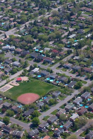 Vue aérienne de la banlieu de Montréal - Fonds d'écran gratuits