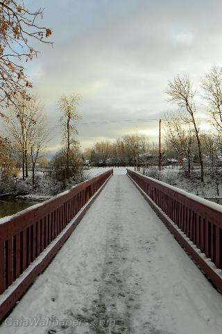 Pont d'hiver au-dessus de la Rivière-du-Chêne - Fonds d'écran gratuits