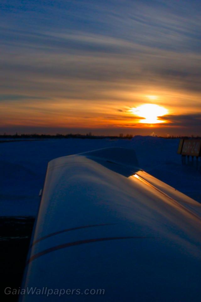 Winter sunset after a ride in airplane - Free desktop wallpapers