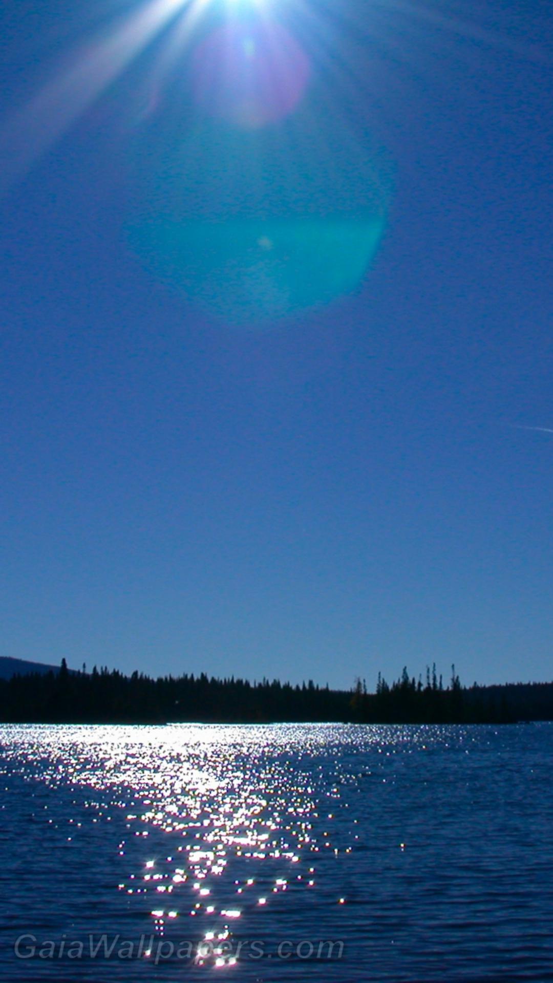 Lac et ciel bleu intense - Fonds d'écran gratuits