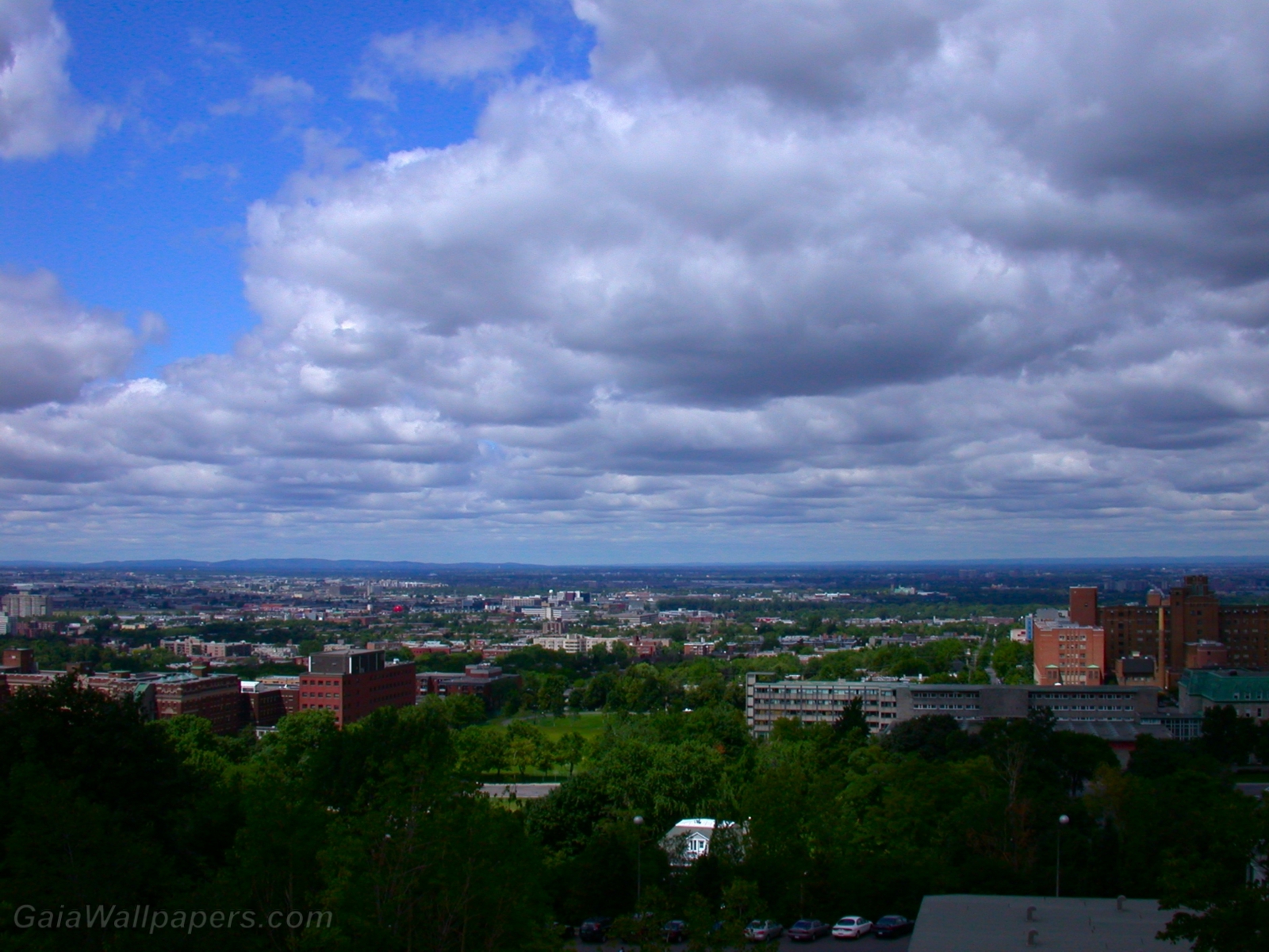 Montréal vu à partir de l'Université de Montréal - Fonds d'écran gratuits