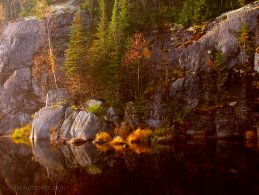 Rock and water in autumn desktop wallpapers