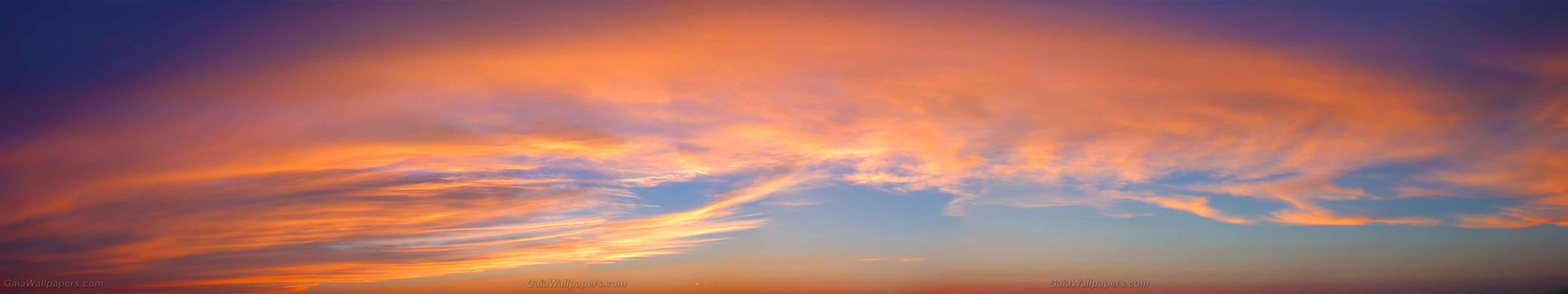Sunset fading late in the clouds - Free desktop wallpapers